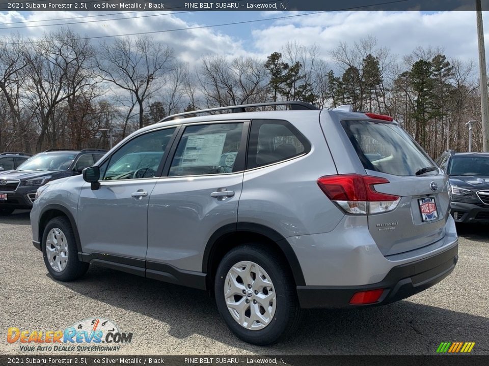 2021 Subaru Forester 2.5i Ice Silver Metallic / Black Photo #6