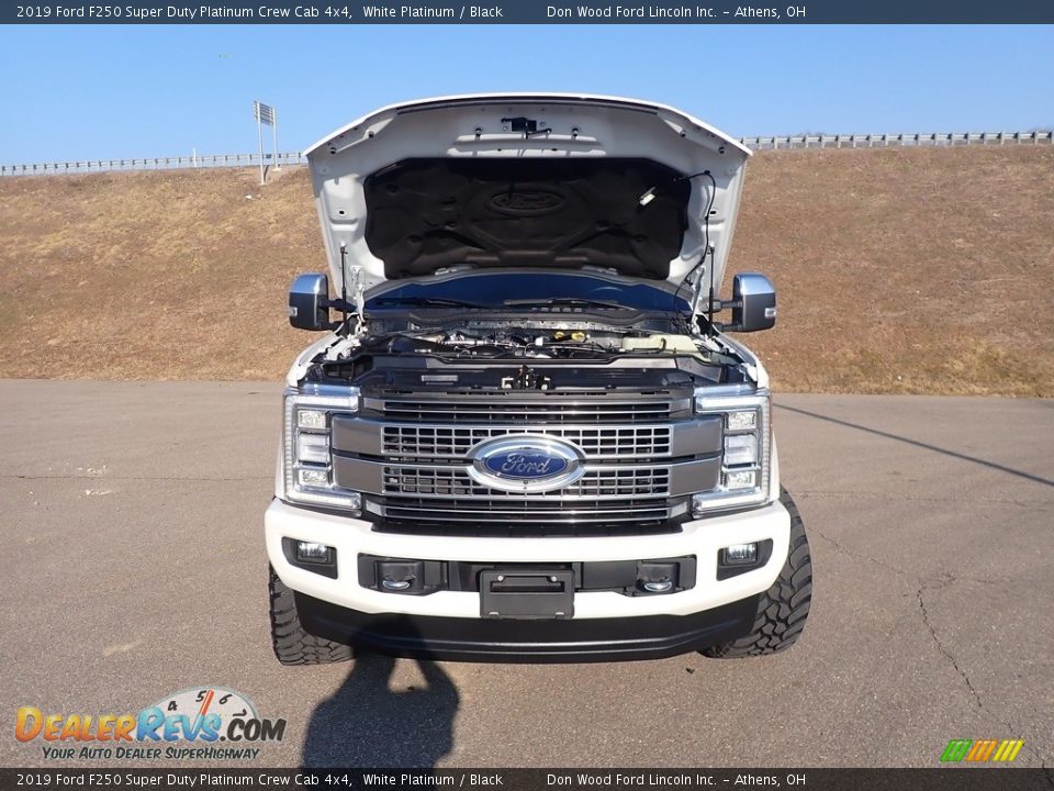 2019 Ford F250 Super Duty Platinum Crew Cab 4x4 White Platinum / Black Photo #9