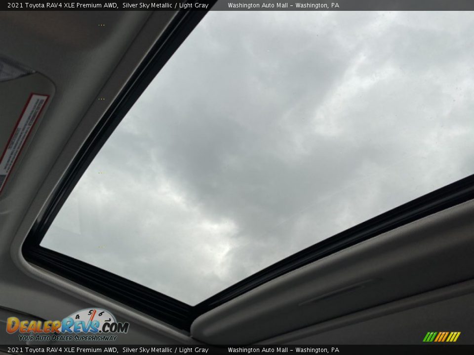 2021 Toyota RAV4 XLE Premium AWD Silver Sky Metallic / Light Gray Photo #9