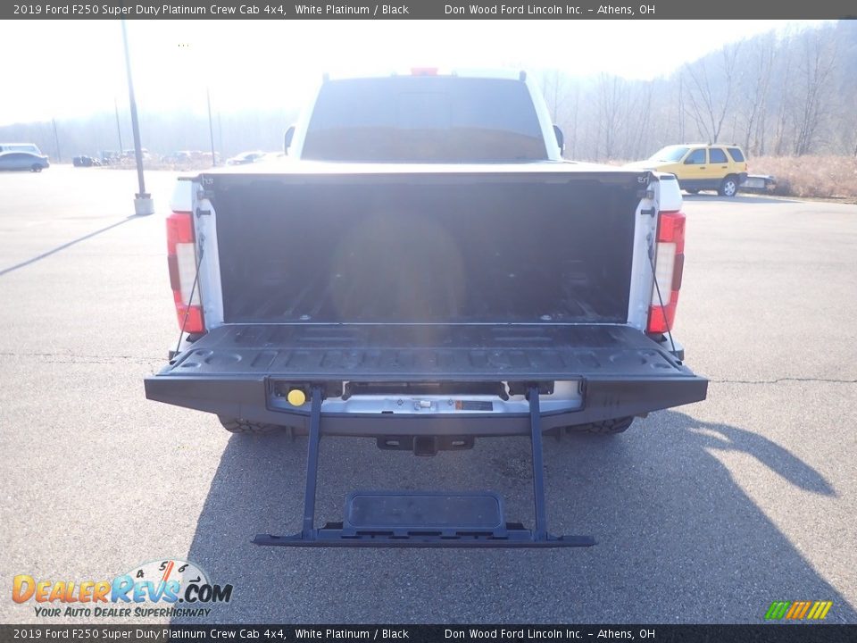 2019 Ford F250 Super Duty Platinum Crew Cab 4x4 White Platinum / Black Photo #18