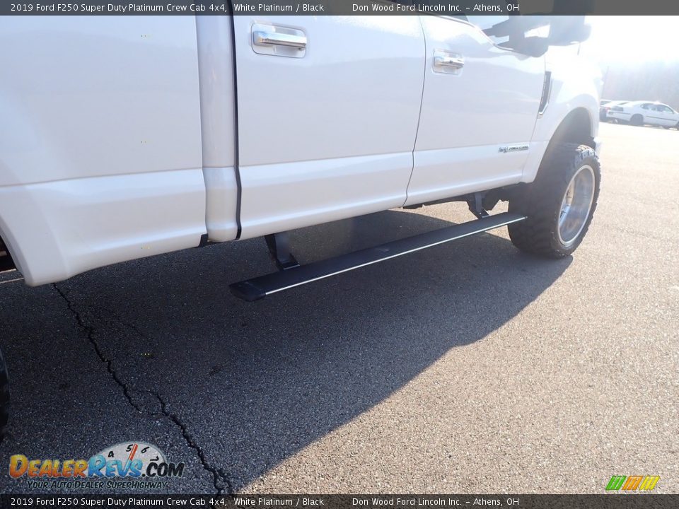 2019 Ford F250 Super Duty Platinum Crew Cab 4x4 White Platinum / Black Photo #24