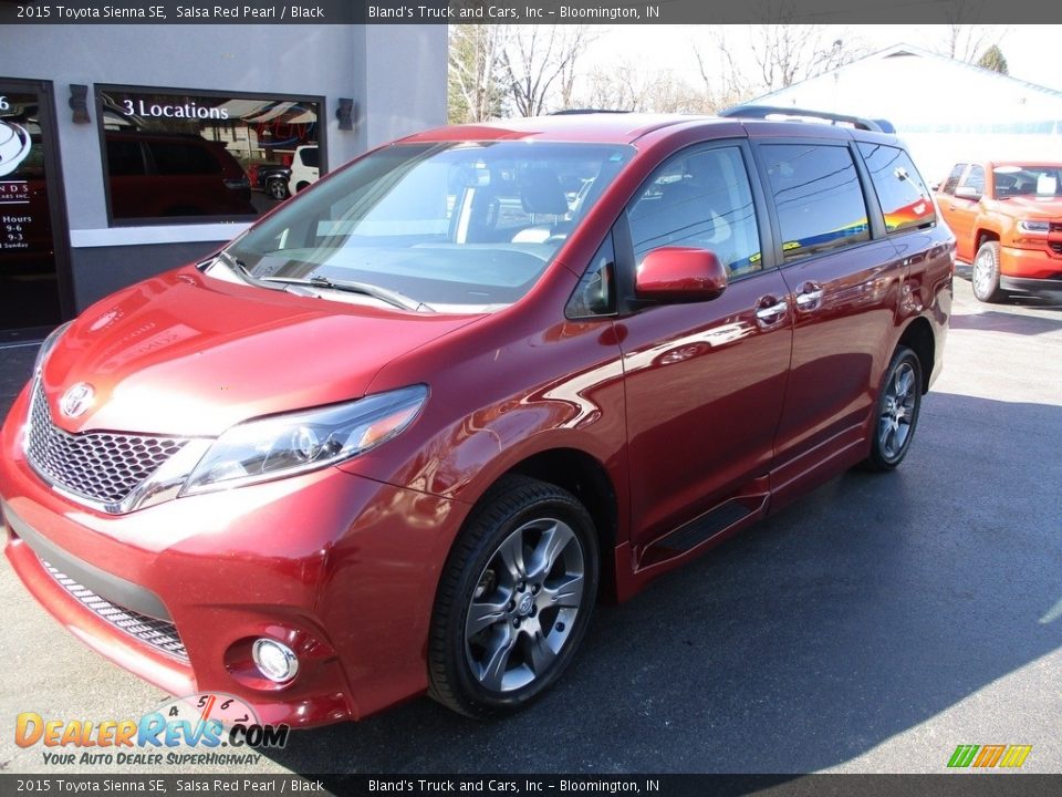 2015 Toyota Sienna SE Salsa Red Pearl / Black Photo #2