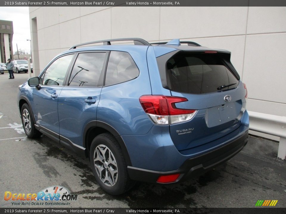 2019 Subaru Forester 2.5i Premium Horizon Blue Pearl / Gray Photo #3