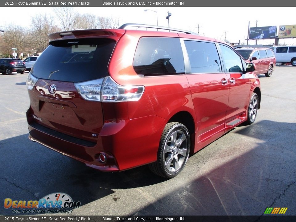 2015 Toyota Sienna SE Salsa Red Pearl / Black Photo #4