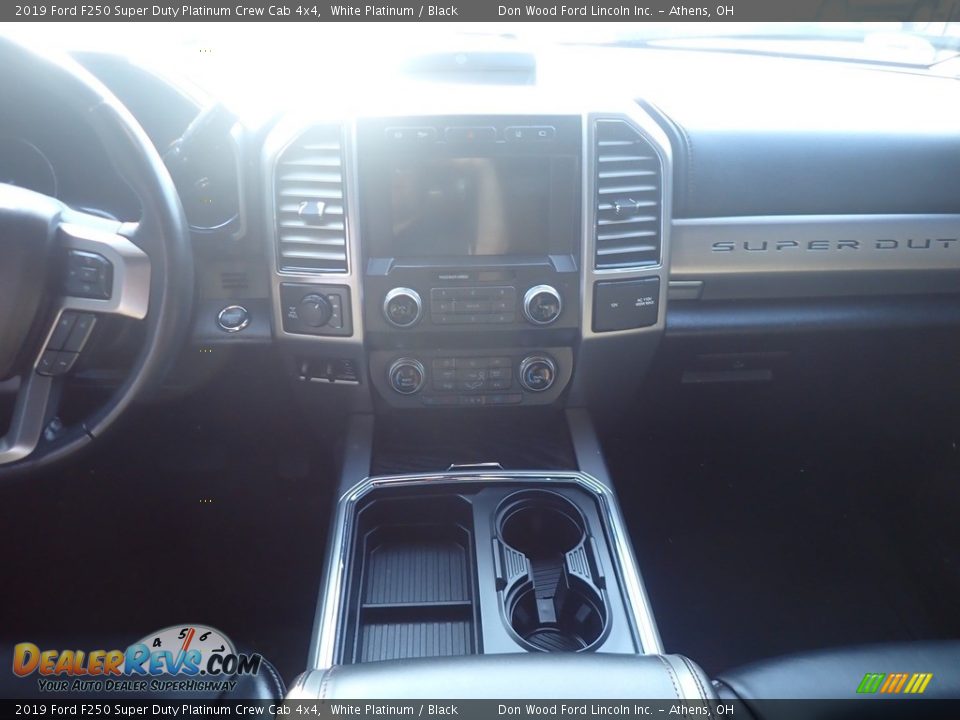 2019 Ford F250 Super Duty Platinum Crew Cab 4x4 White Platinum / Black Photo #32