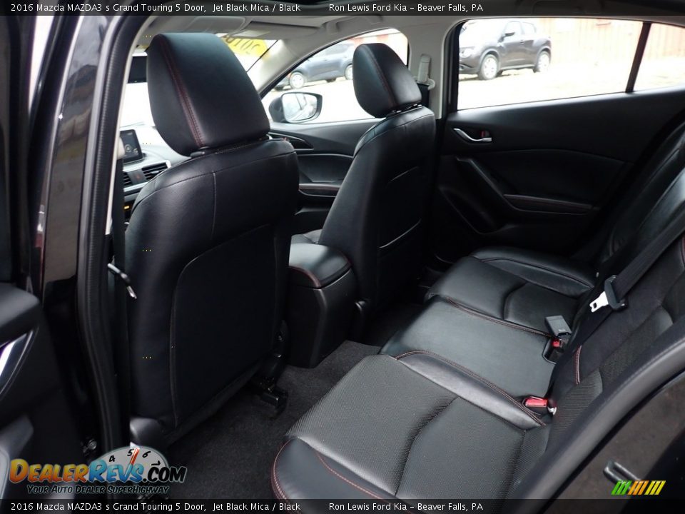 Rear Seat of 2016 Mazda MAZDA3 s Grand Touring 5 Door Photo #12
