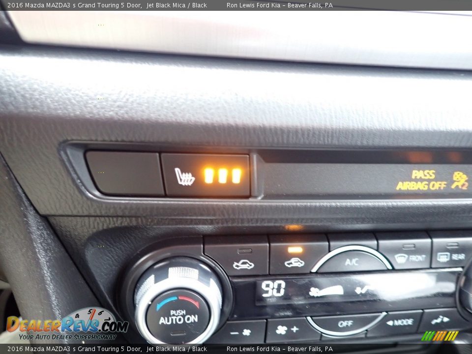 Controls of 2016 Mazda MAZDA3 s Grand Touring 5 Door Photo #22