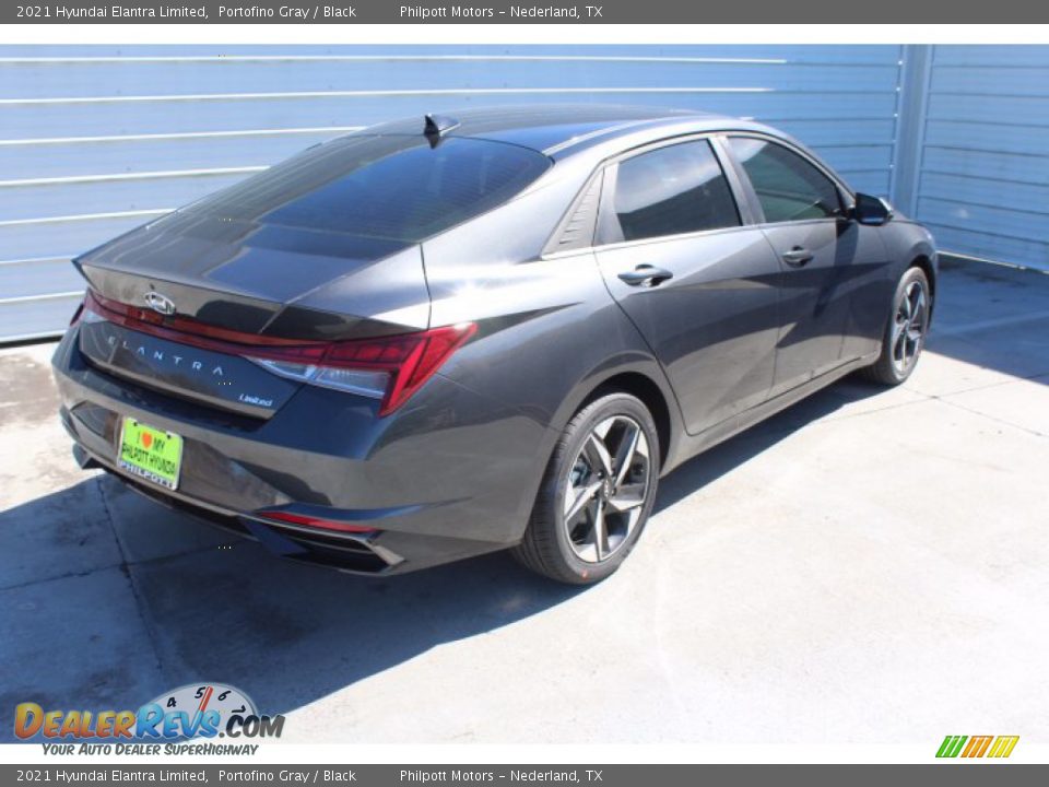 2021 Hyundai Elantra Limited Portofino Gray / Black Photo #7