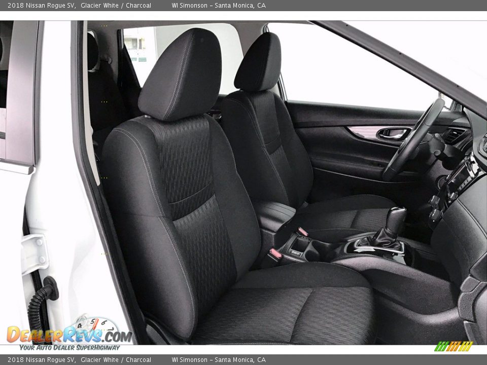 Front Seat of 2018 Nissan Rogue SV Photo #6