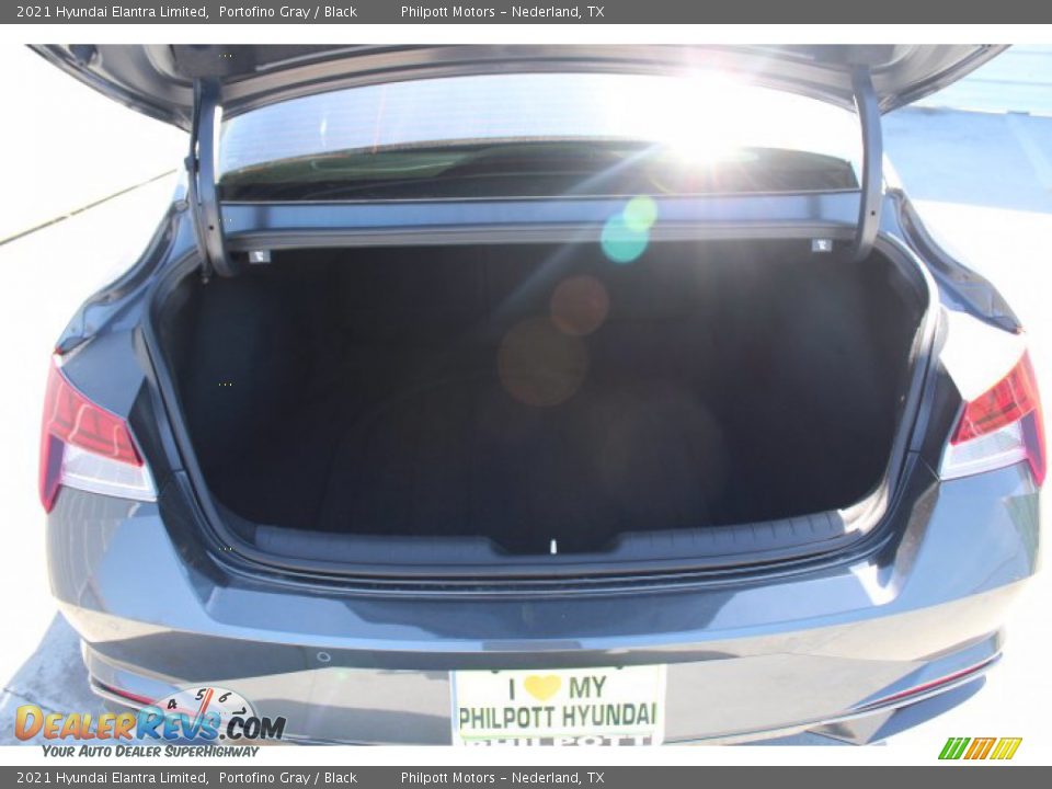 2021 Hyundai Elantra Limited Portofino Gray / Black Photo #21