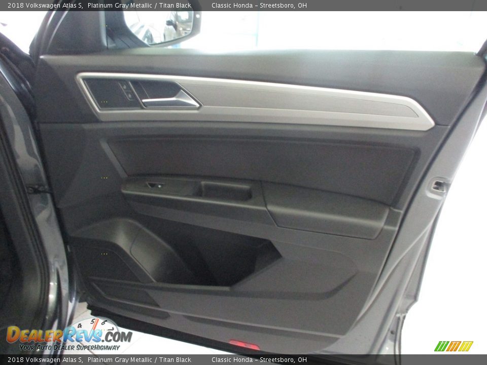 2018 Volkswagen Atlas S Platinum Gray Metallic / Titan Black Photo #14
