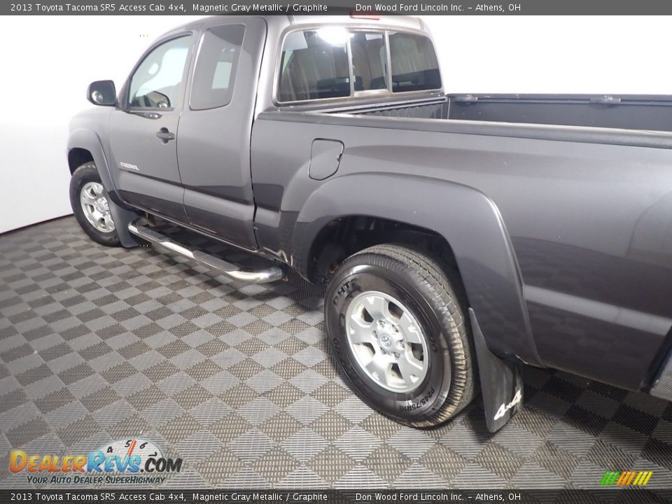 2013 Toyota Tacoma SR5 Access Cab 4x4 Magnetic Gray Metallic / Graphite Photo #16
