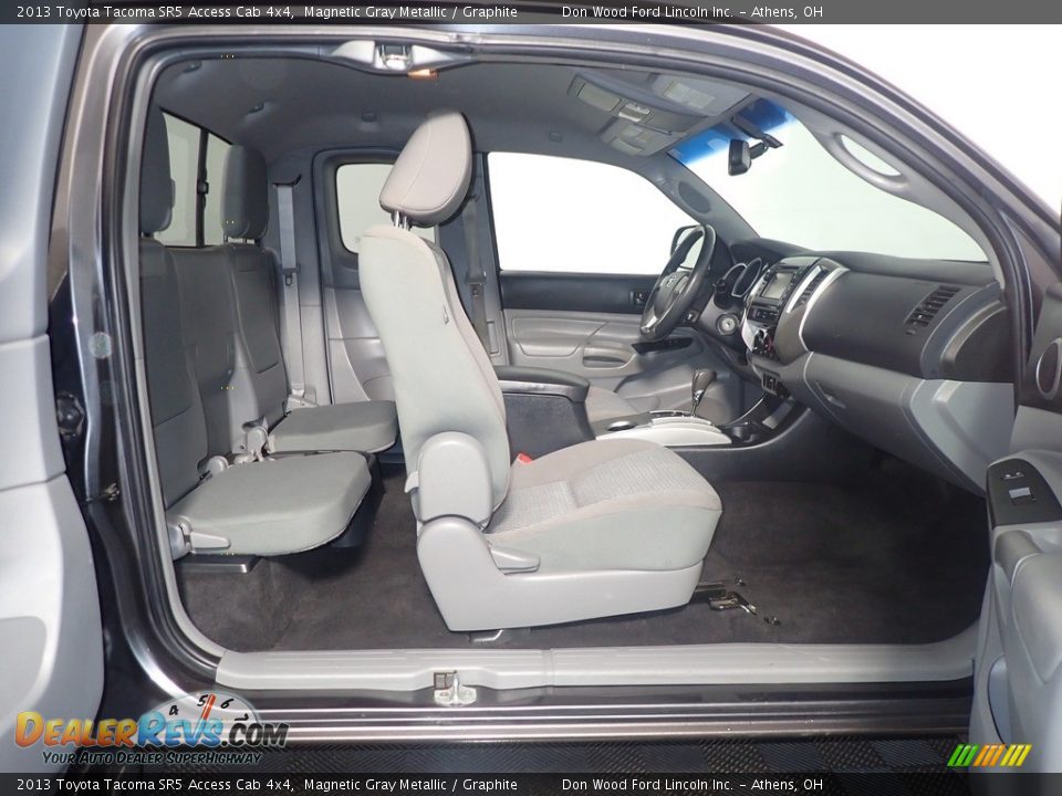 2013 Toyota Tacoma SR5 Access Cab 4x4 Magnetic Gray Metallic / Graphite Photo #36