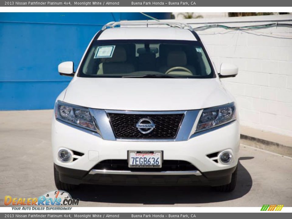 2013 Nissan Pathfinder Platinum 4x4 Moonlight White / Almond Photo #7