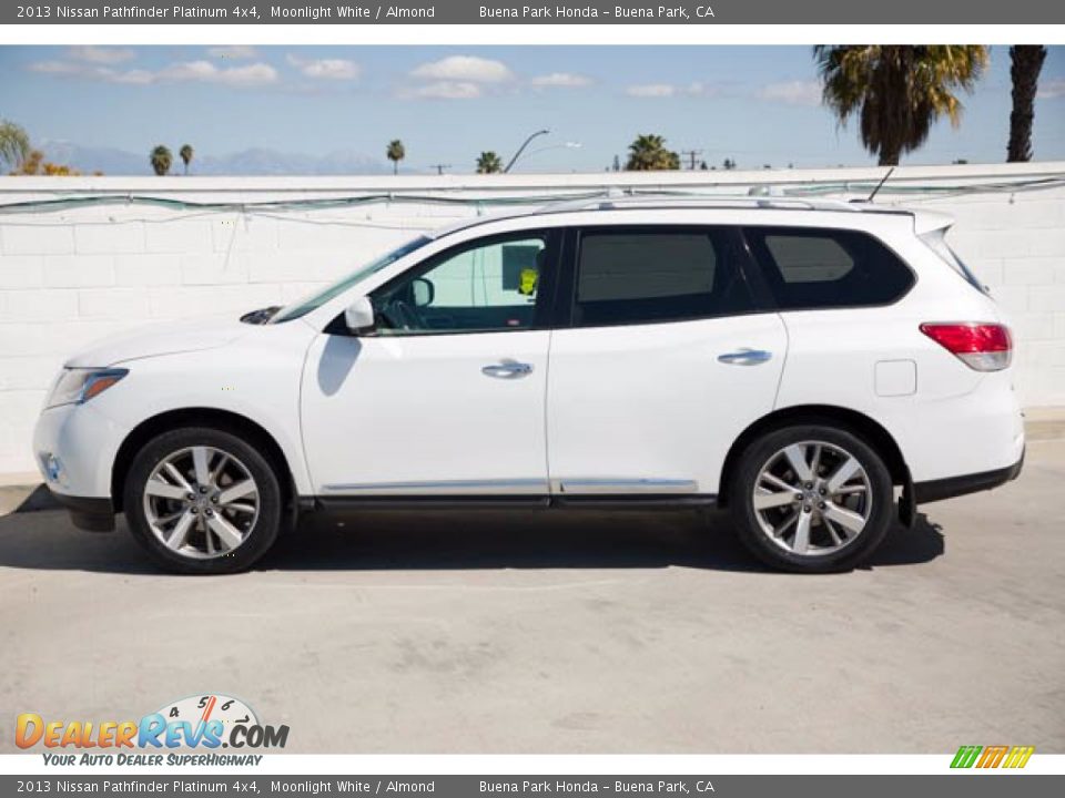 2013 Nissan Pathfinder Platinum 4x4 Moonlight White / Almond Photo #8