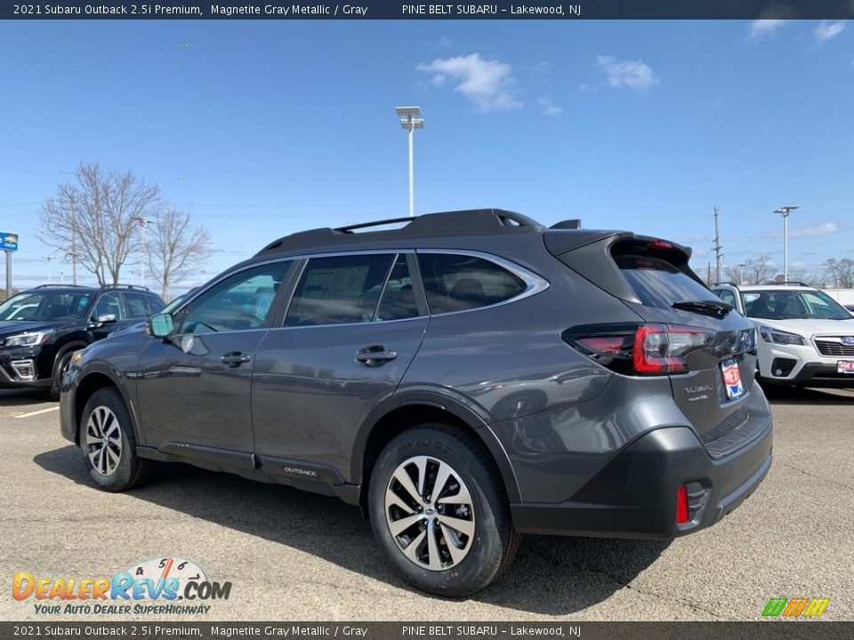 2021 Subaru Outback 2.5i Premium Magnetite Gray Metallic / Gray Photo #6