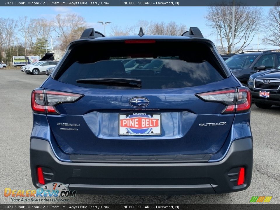 2021 Subaru Outback 2.5i Premium Abyss Blue Pearl / Gray Photo #7