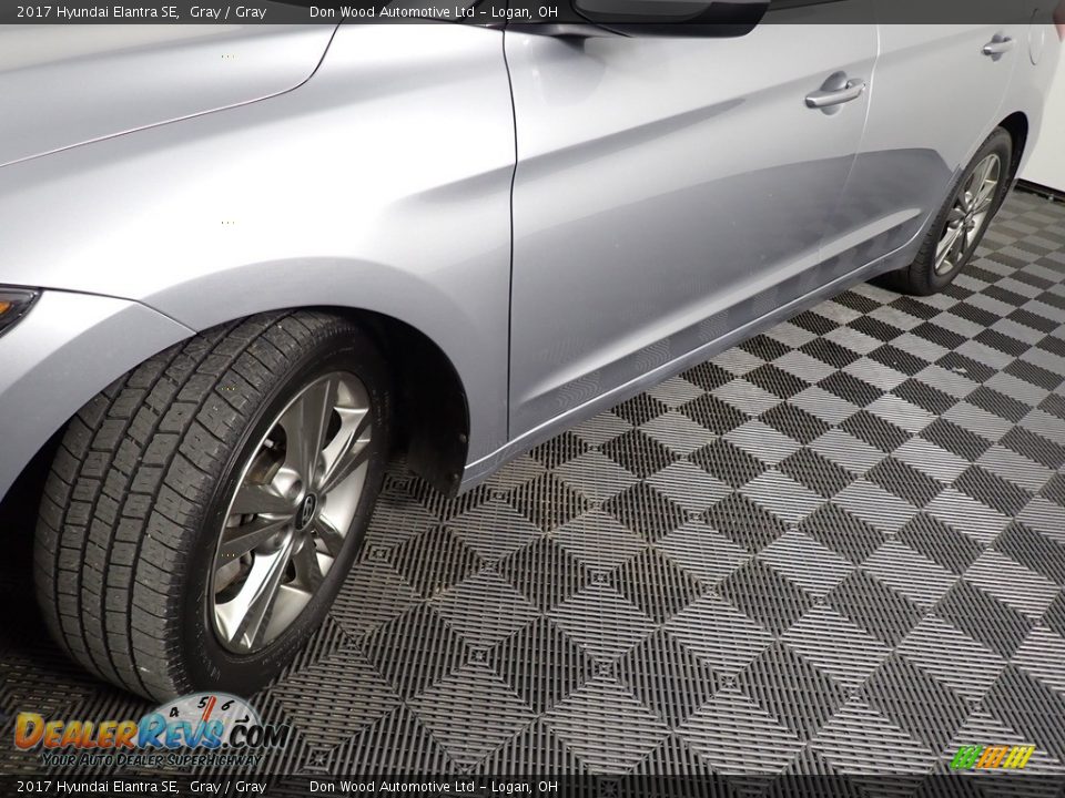 2017 Hyundai Elantra SE Gray / Gray Photo #9