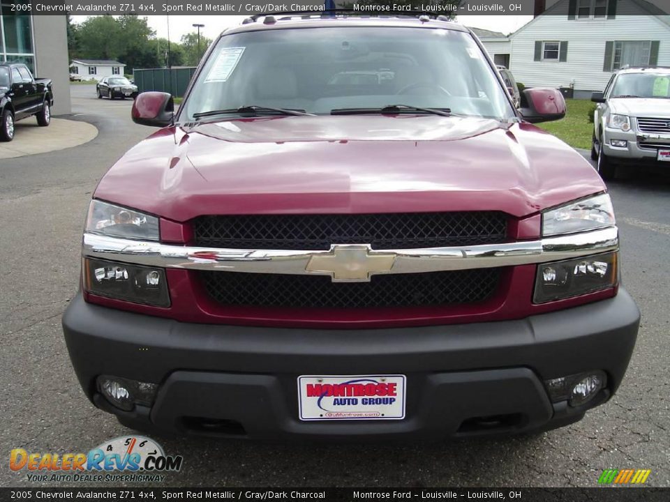 2005 Chevrolet Avalanche Z71 4x4 Sport Red Metallic / Gray/Dark Charcoal Photo #8