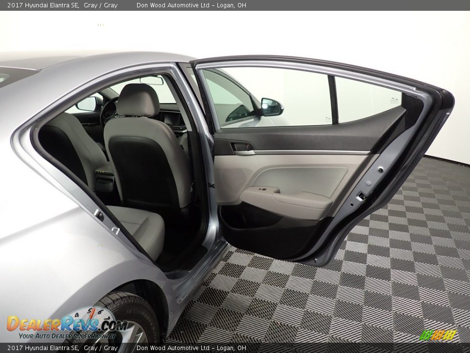 2017 Hyundai Elantra SE Gray / Gray Photo #33