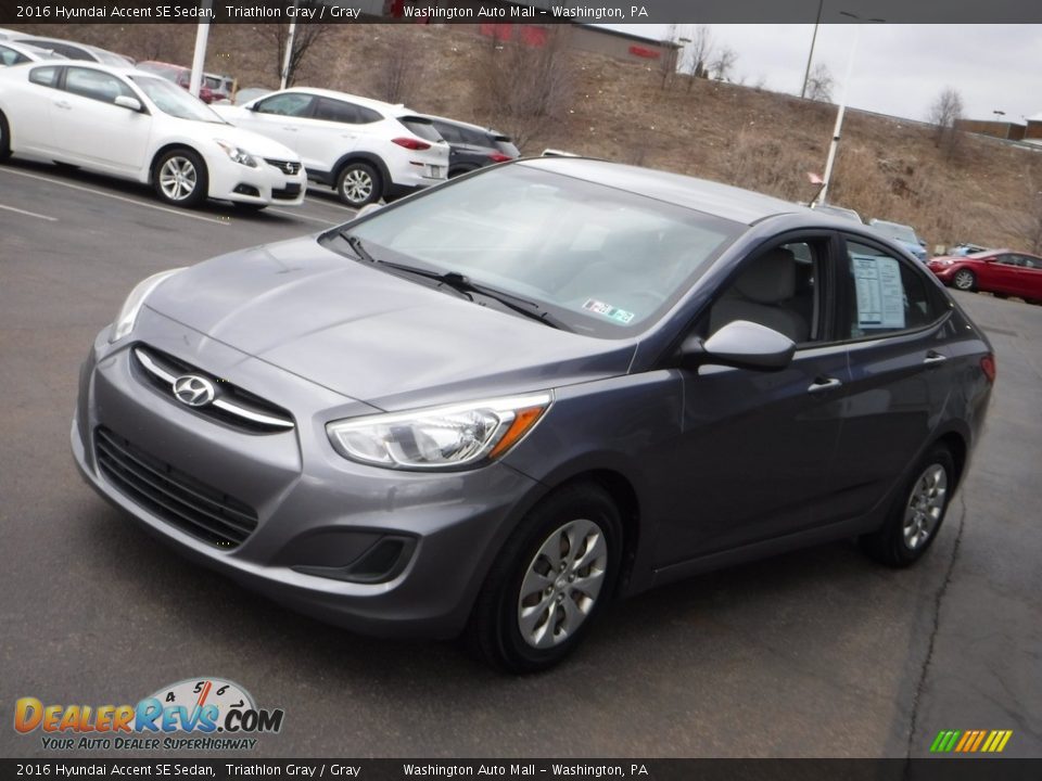 2016 Hyundai Accent SE Sedan Triathlon Gray / Gray Photo #3