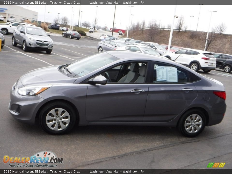 2016 Hyundai Accent SE Sedan Triathlon Gray / Gray Photo #4