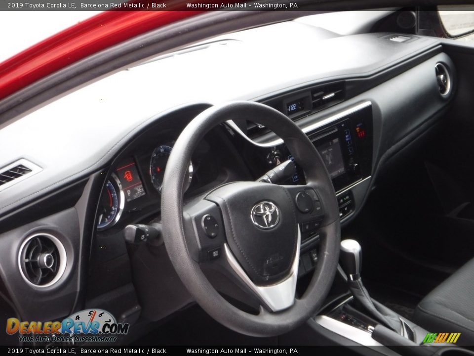 2019 Toyota Corolla LE Barcelona Red Metallic / Black Photo #14