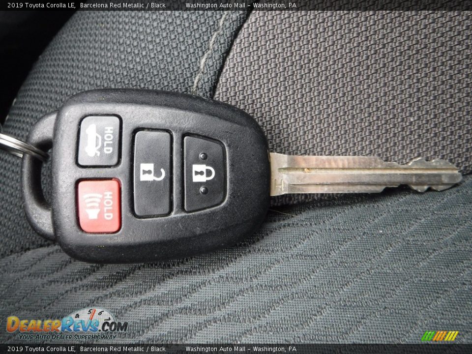 2019 Toyota Corolla LE Barcelona Red Metallic / Black Photo #23