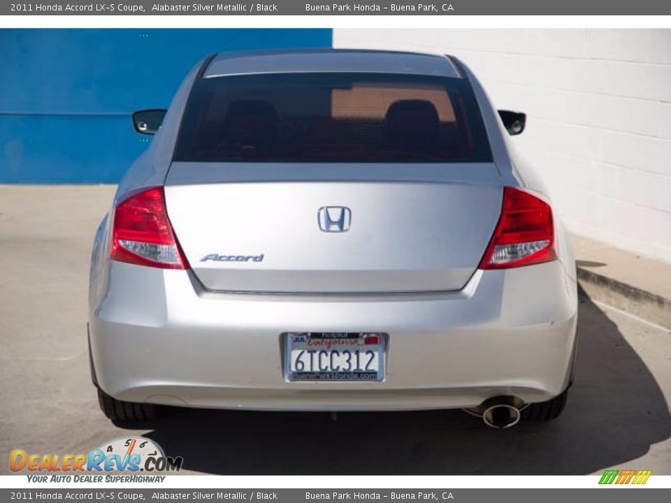 2011 Honda Accord LX-S Coupe Alabaster Silver Metallic / Black Photo #11