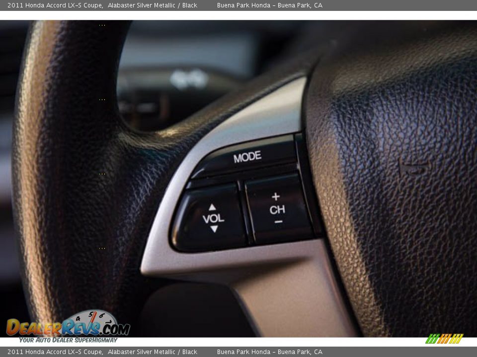 2011 Honda Accord LX-S Coupe Alabaster Silver Metallic / Black Photo #16