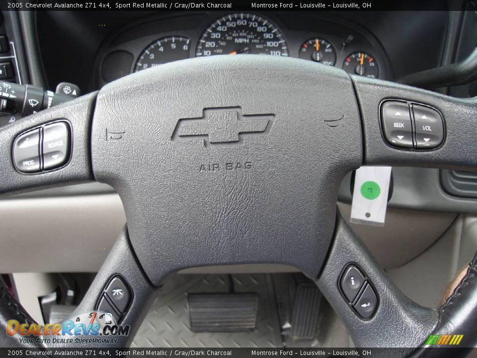 2005 Chevrolet Avalanche Z71 4x4 Sport Red Metallic / Gray/Dark Charcoal Photo #30