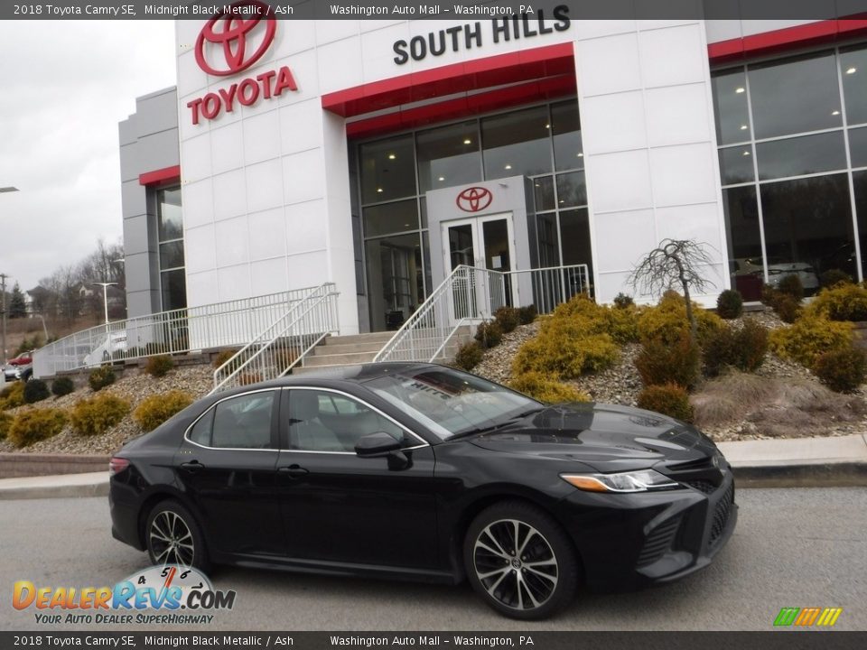 2018 Toyota Camry SE Midnight Black Metallic / Ash Photo #2