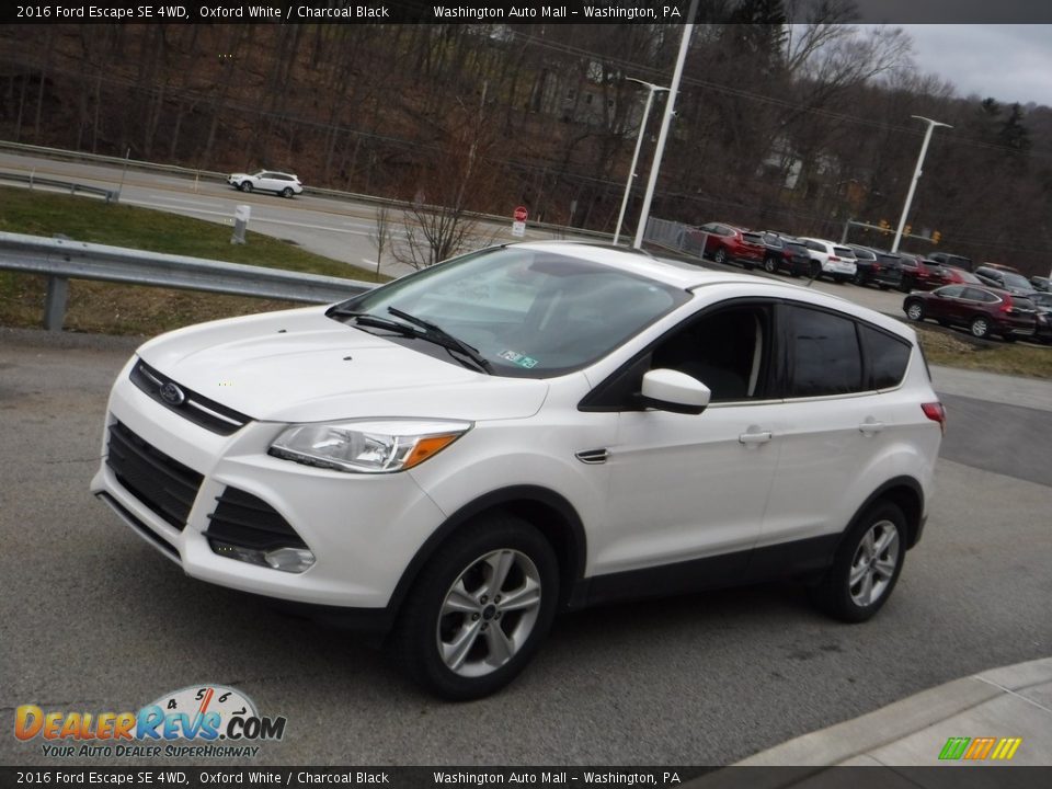 2016 Ford Escape SE 4WD Oxford White / Charcoal Black Photo #9
