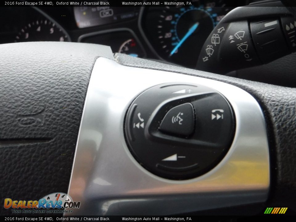 2016 Ford Escape SE 4WD Oxford White / Charcoal Black Photo #21