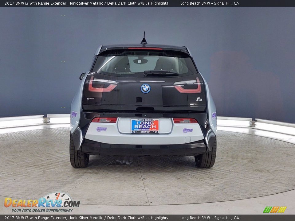 2017 BMW i3 with Range Extender Ionic Silver Metallic / Deka Dark Cloth w/Blue Highlights Photo #4