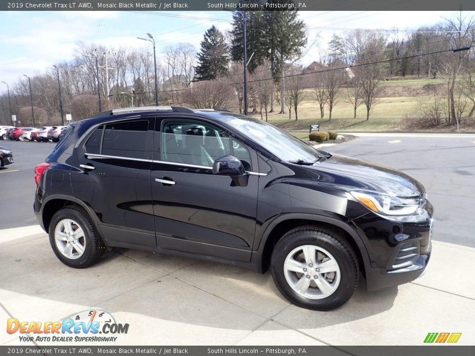 2019 Chevrolet Trax LT AWD Mosaic Black Metallic / Jet Black Photo #7