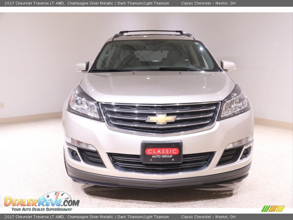 2017 Chevrolet Traverse LT AWD Champagne Silver Metallic / Dark Titanium/Light Titanium Photo #2