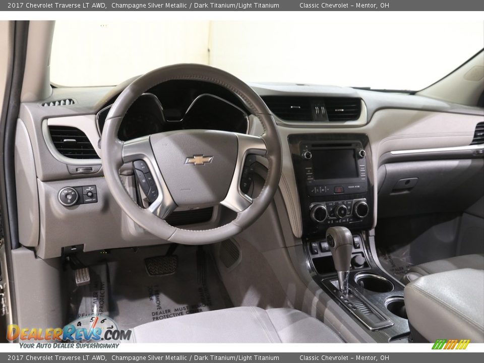 2017 Chevrolet Traverse LT AWD Champagne Silver Metallic / Dark Titanium/Light Titanium Photo #6
