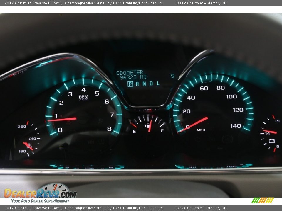 2017 Chevrolet Traverse LT AWD Champagne Silver Metallic / Dark Titanium/Light Titanium Photo #8