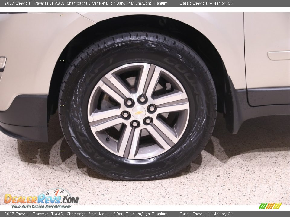 2017 Chevrolet Traverse LT AWD Champagne Silver Metallic / Dark Titanium/Light Titanium Photo #22