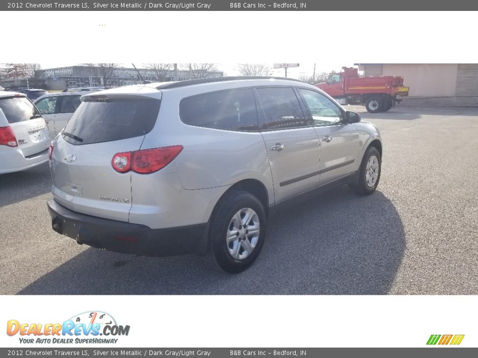 2012 Chevrolet Traverse LS Silver Ice Metallic / Dark Gray/Light Gray Photo #5