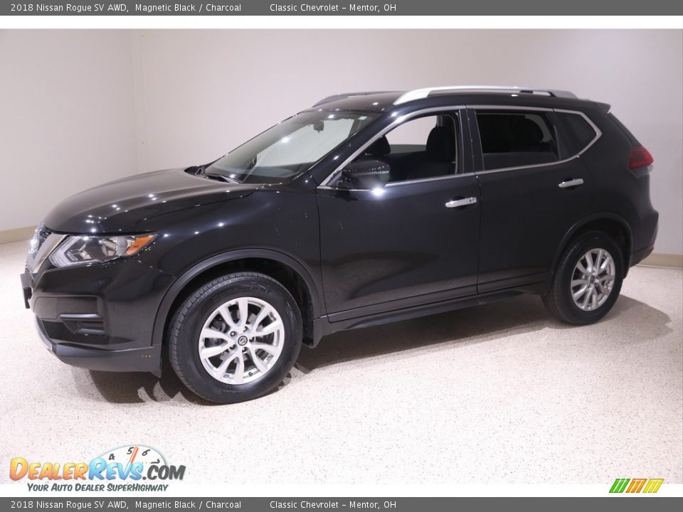 Magnetic Black 2018 Nissan Rogue SV AWD Photo #3