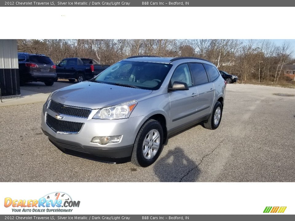 2012 Chevrolet Traverse LS Silver Ice Metallic / Dark Gray/Light Gray Photo #20