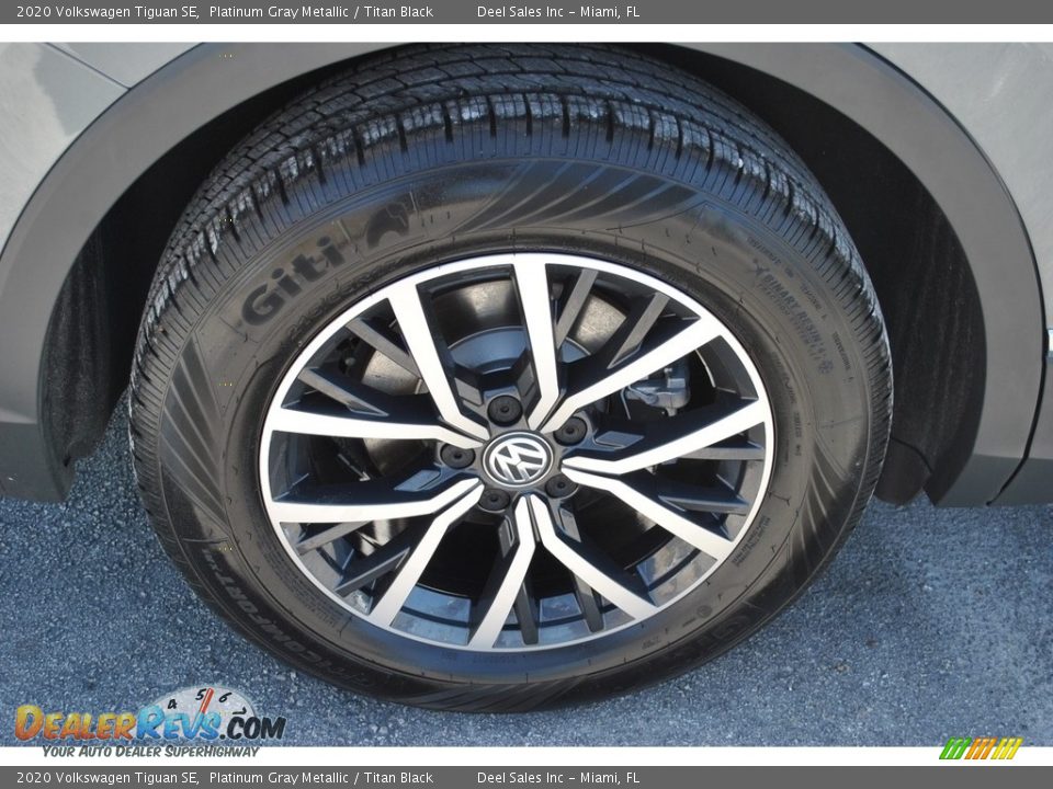 2020 Volkswagen Tiguan SE Platinum Gray Metallic / Titan Black Photo #10