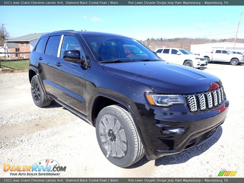 2021 Jeep Grand Cherokee Laredo 4x4 Diamond Black Crystal Pearl / Black Photo #8