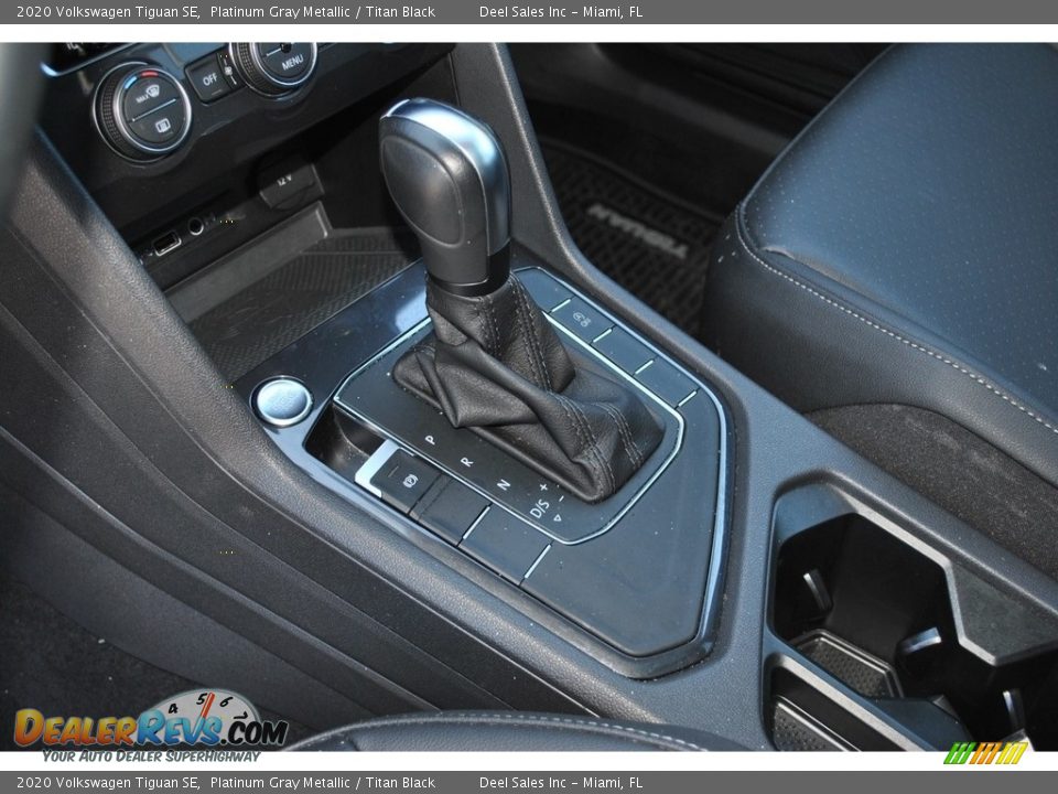 2020 Volkswagen Tiguan SE Platinum Gray Metallic / Titan Black Photo #13