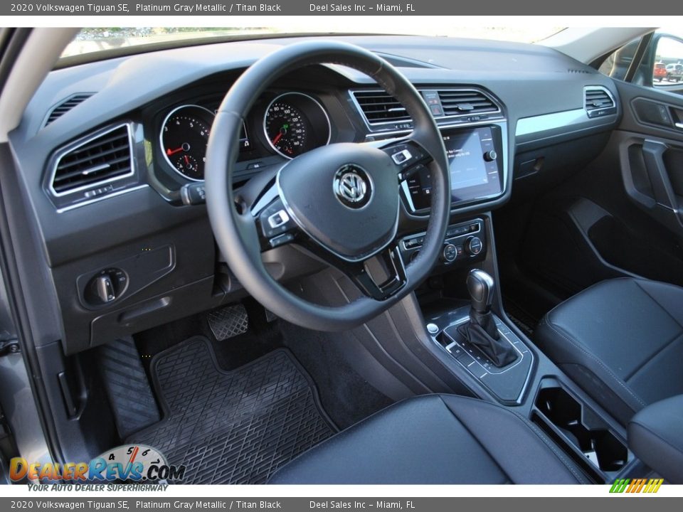 2020 Volkswagen Tiguan SE Platinum Gray Metallic / Titan Black Photo #14