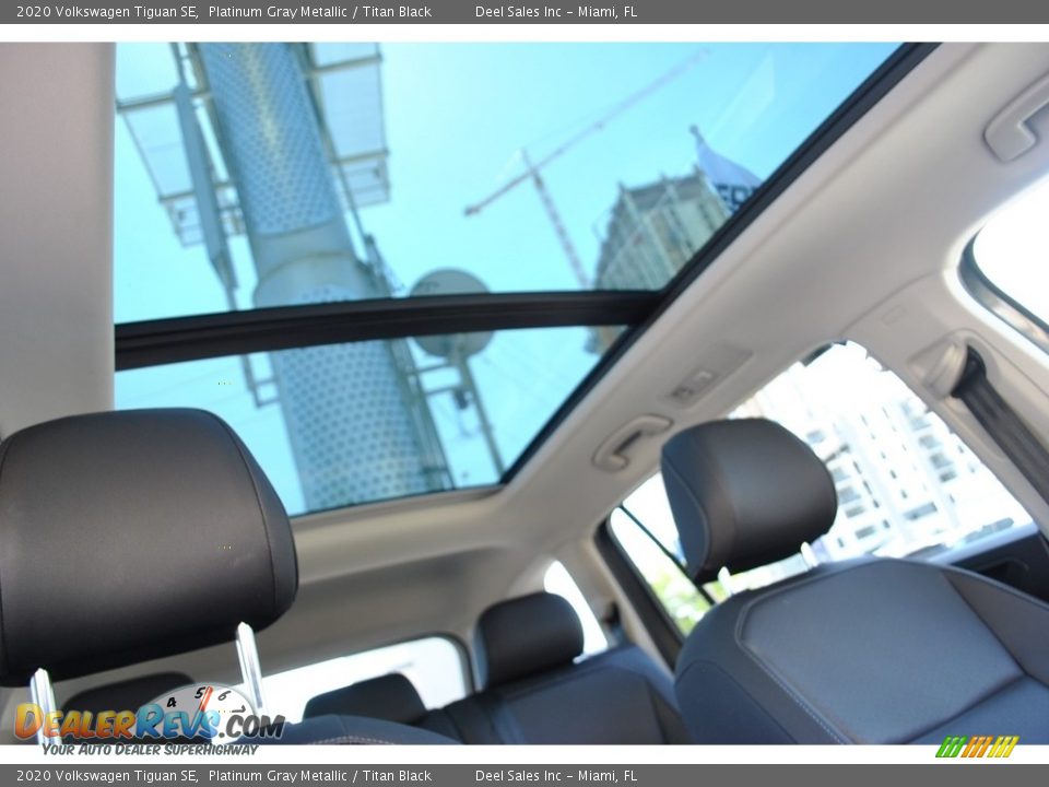 2020 Volkswagen Tiguan SE Platinum Gray Metallic / Titan Black Photo #19