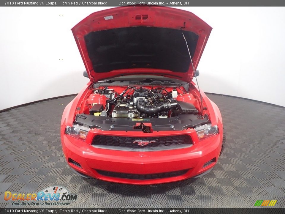 2010 Ford Mustang V6 Coupe Torch Red / Charcoal Black Photo #5