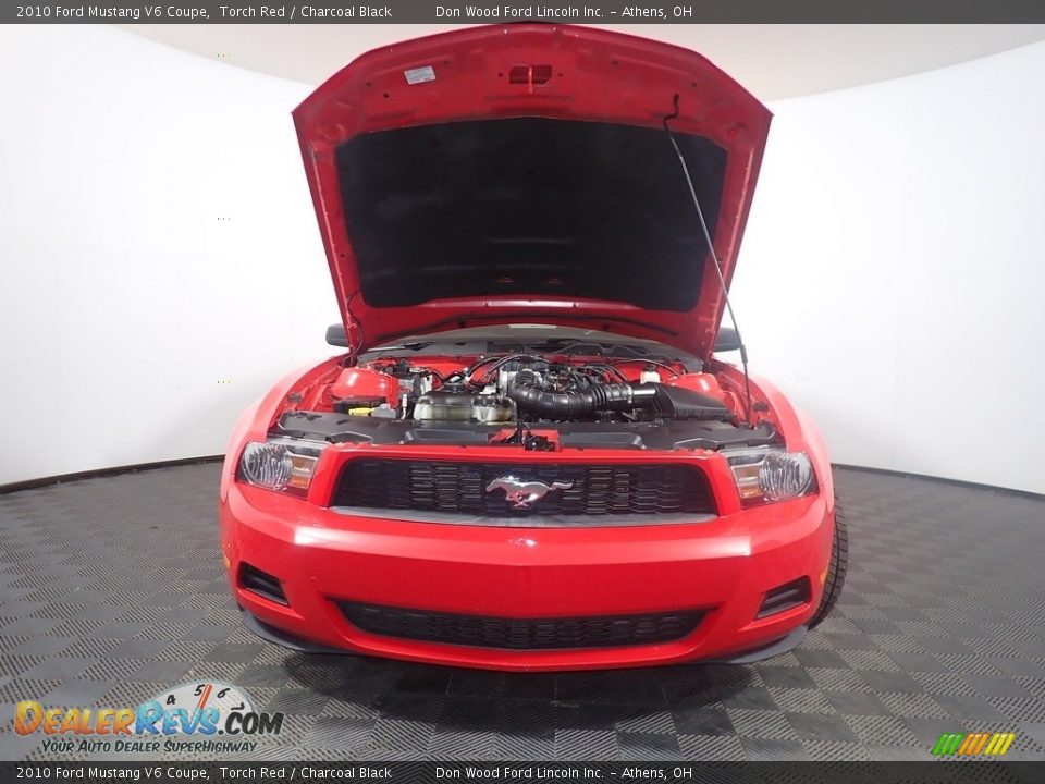 2010 Ford Mustang V6 Coupe Torch Red / Charcoal Black Photo #6